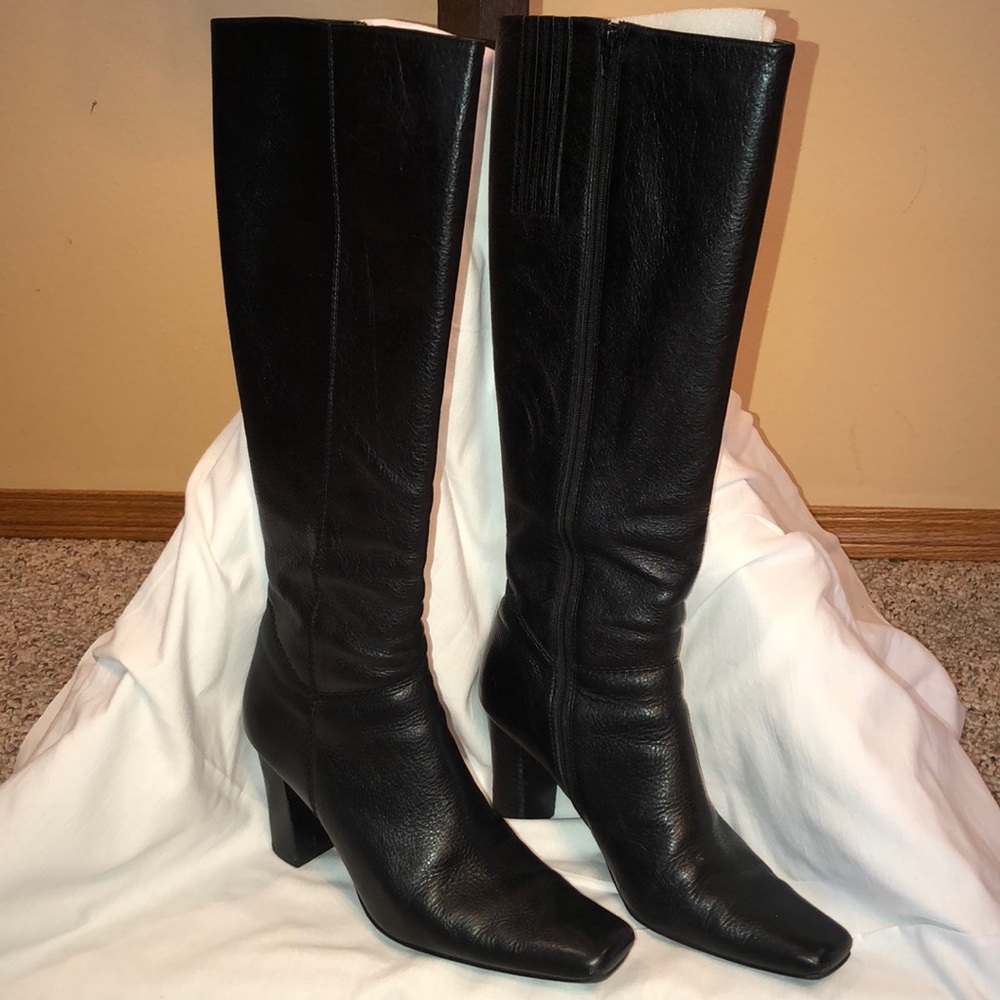Nolan By Glory super soft leather